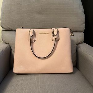 Michael kors powder pink bag
